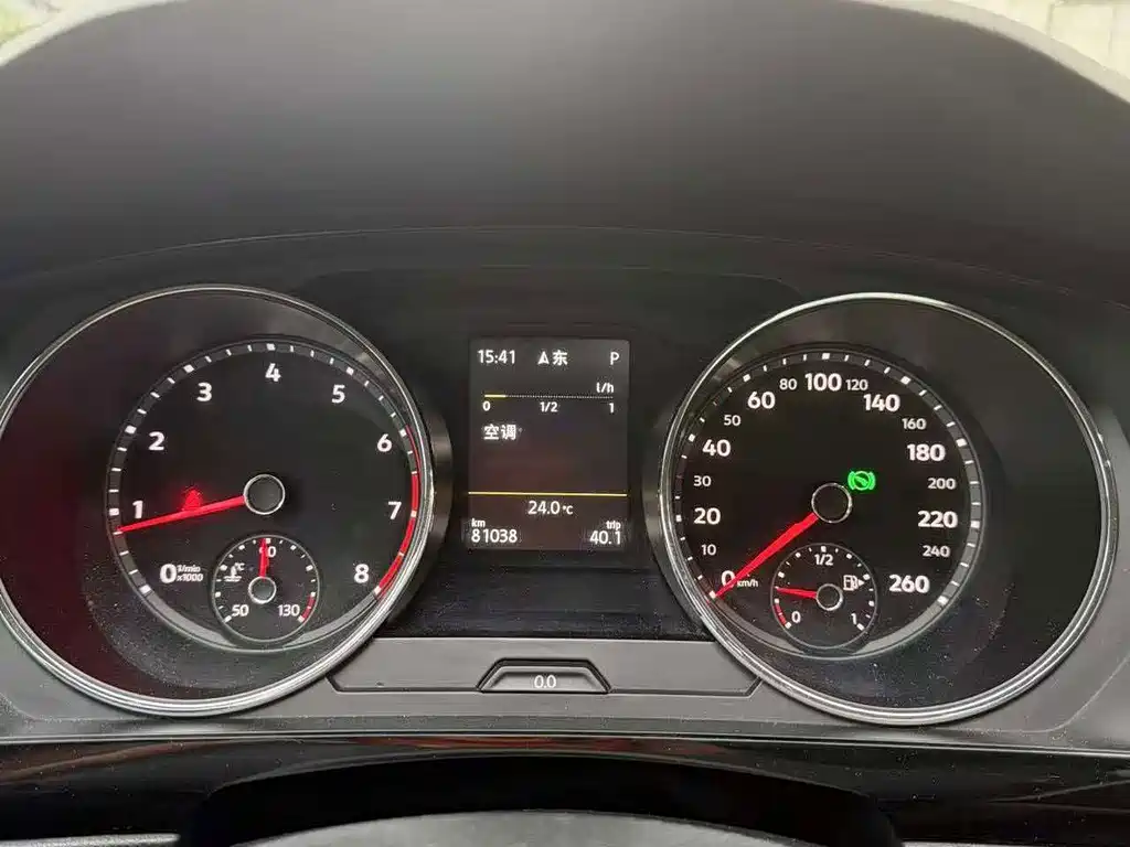 Volkswagen Tiguan L — миниатюра 4