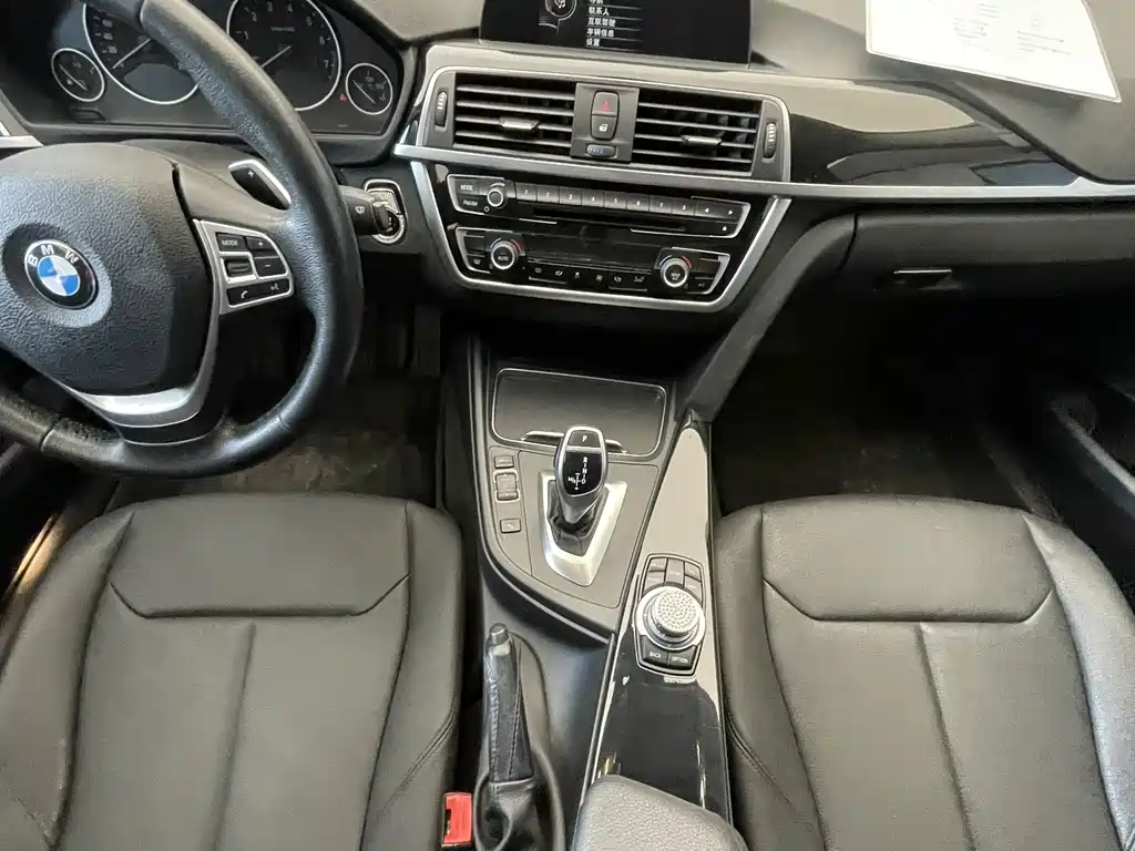 BMW 3 Series — миниатюра 17