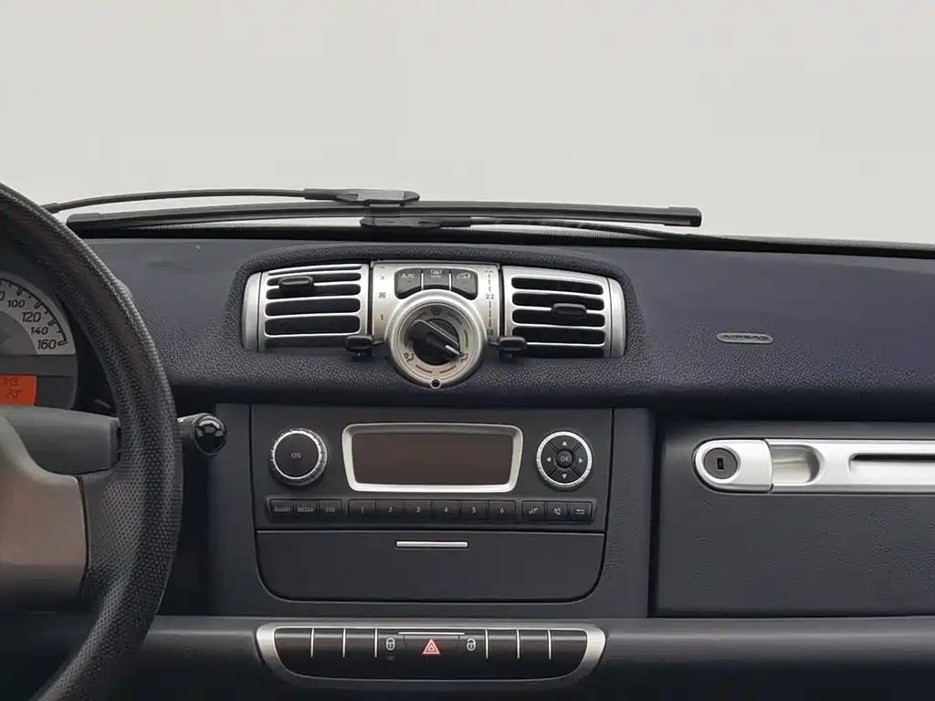 smart Smart Fortwo — миниатюра 12