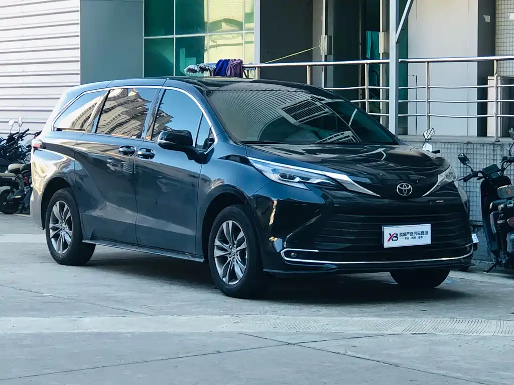Toyota Sienna 2026 2.5L Comfort