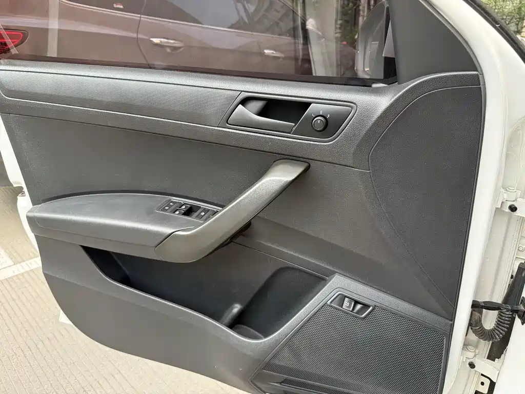 Volkswagen Santana 2019 1.5L AT V