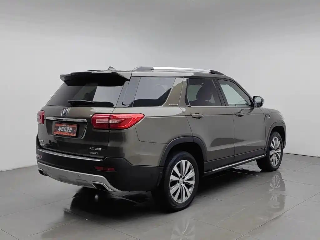 Changan CS95 — миниатюра 2