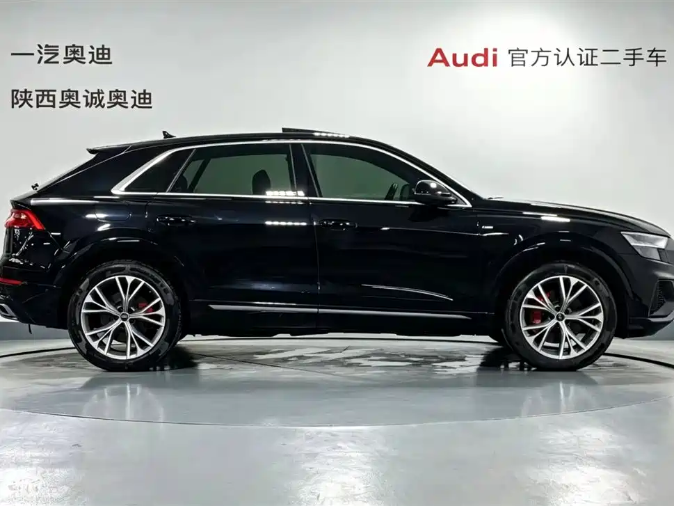 Audi Q8 2021 55 TFSI