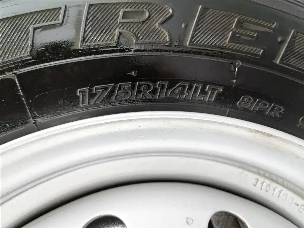 DFSK C32 — миниатюра 24