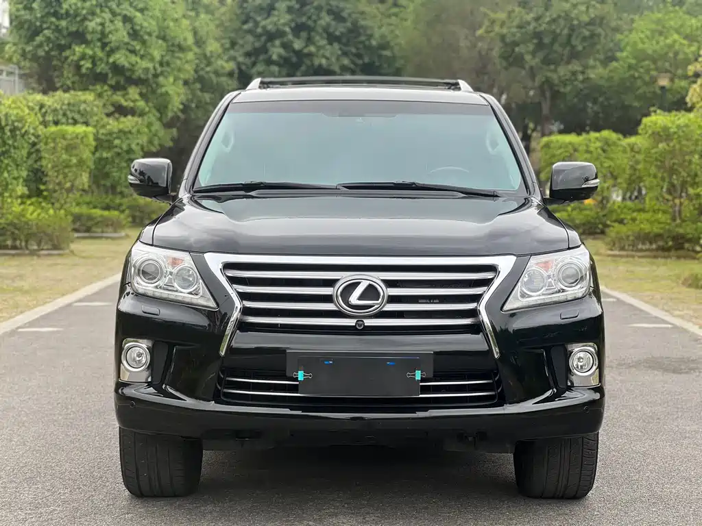 Lexus LX 2013 570