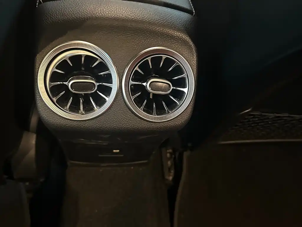 Mercedes-Benz CLA AMG — миниатюра 12