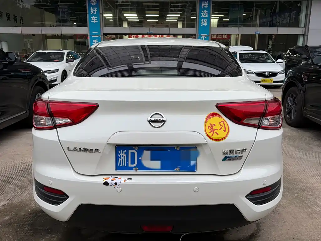 Nissan Bluebird — миниатюра 5