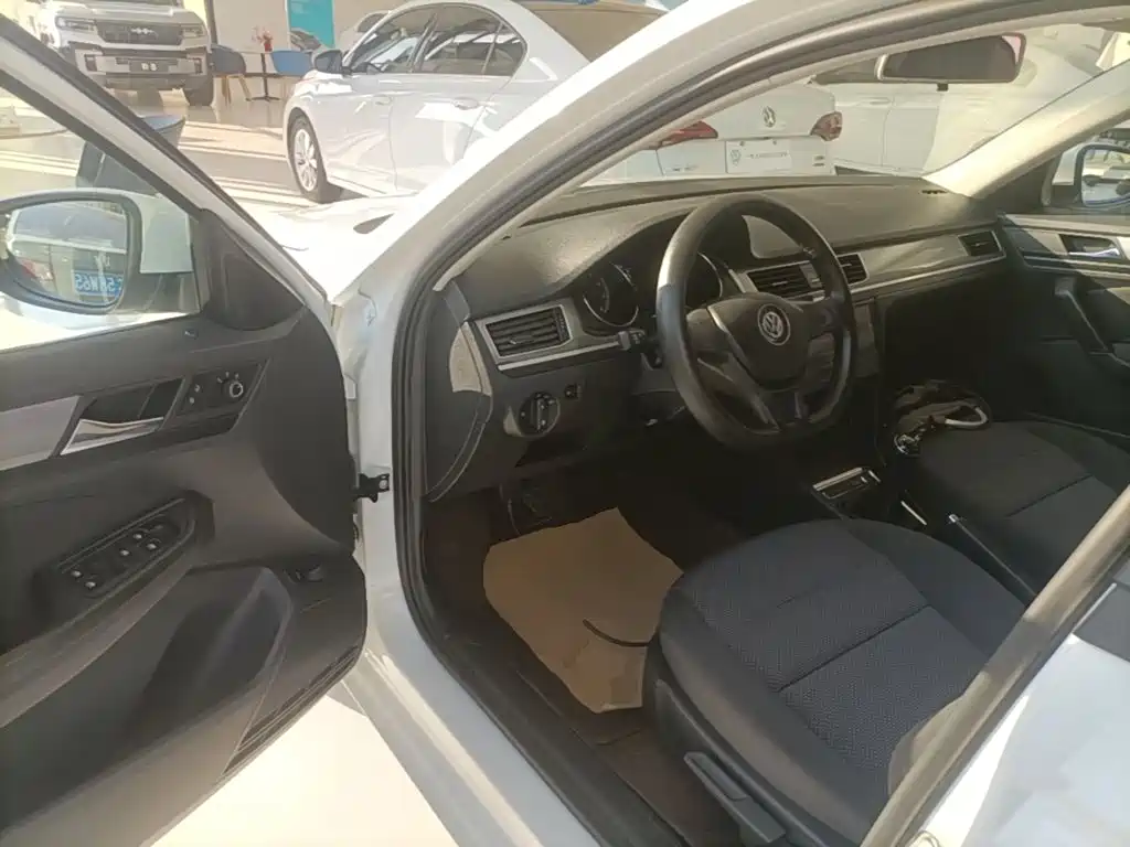Volkswagen Bora — миниатюра 16