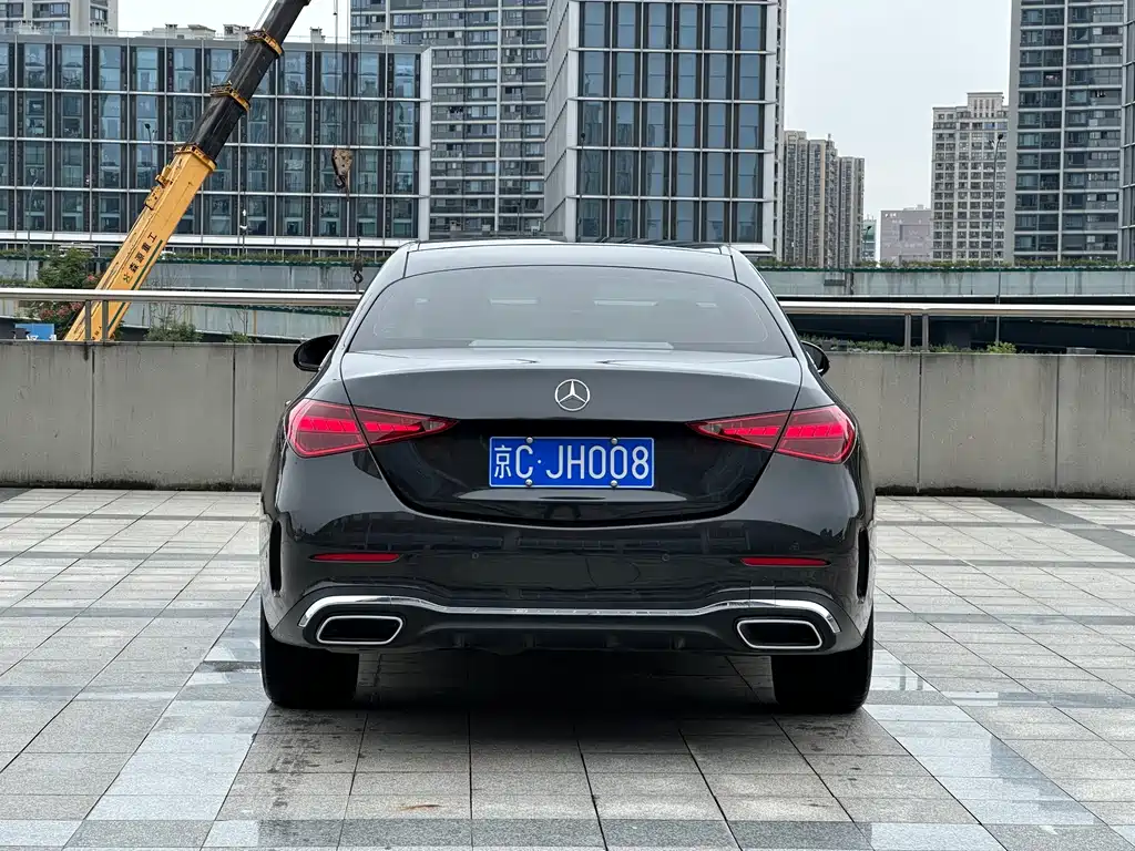 Mercedes-Benz C-Class — миниатюра 6