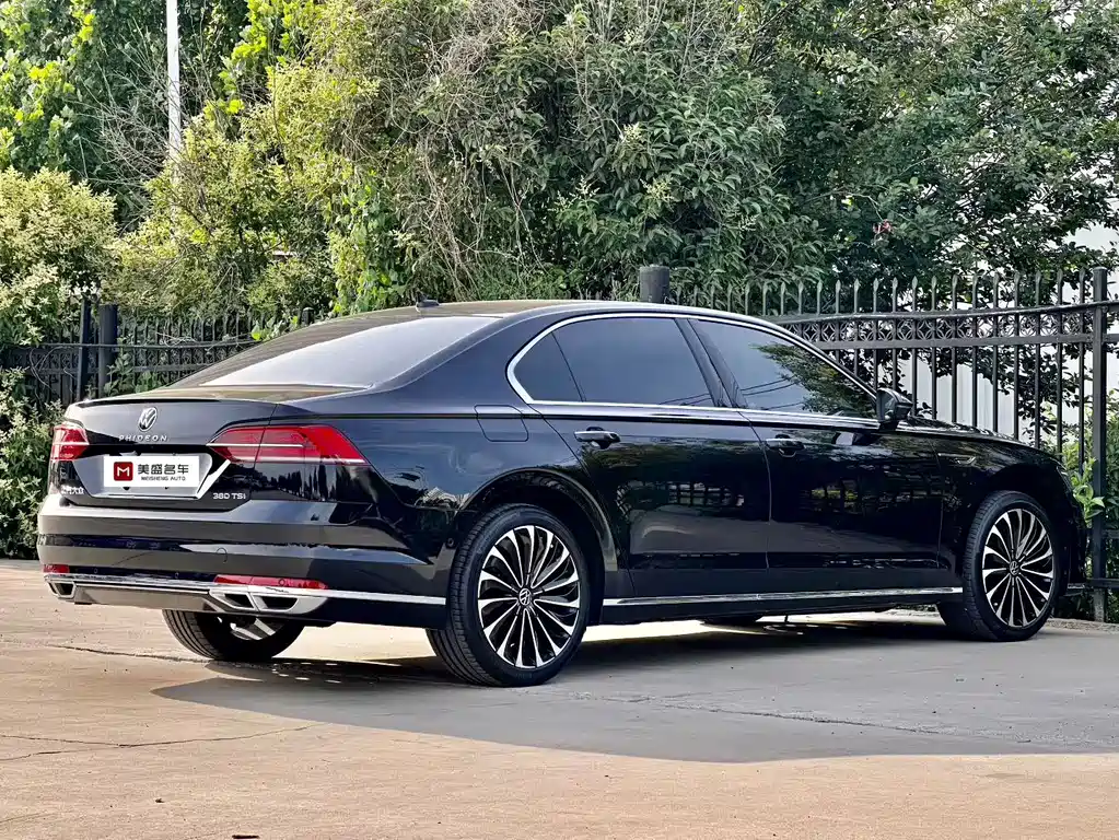 Volkswagen Phideon — миниатюра 9