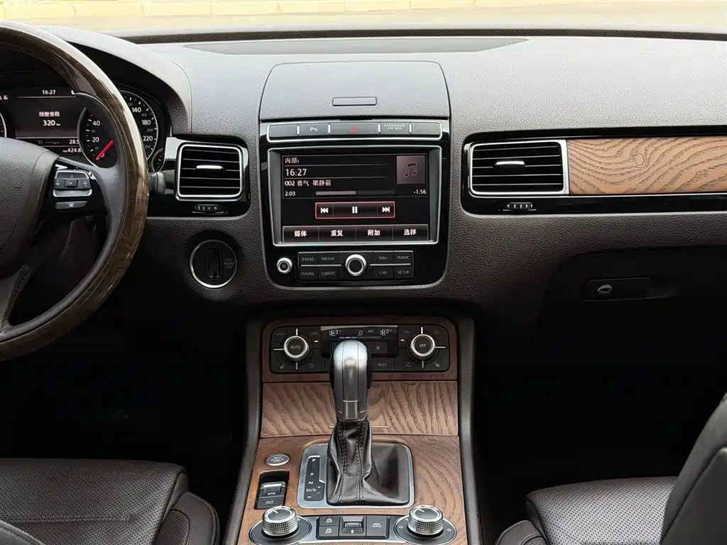 Volkswagen Touareg 2017 3.0TSI