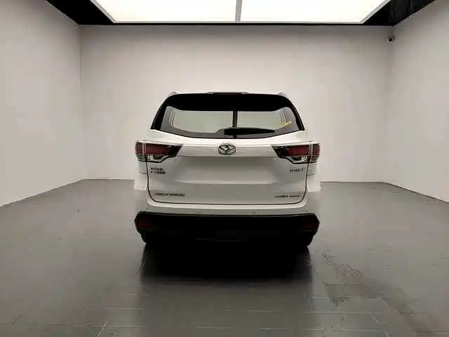 Toyota Highlander — миниатюра 6