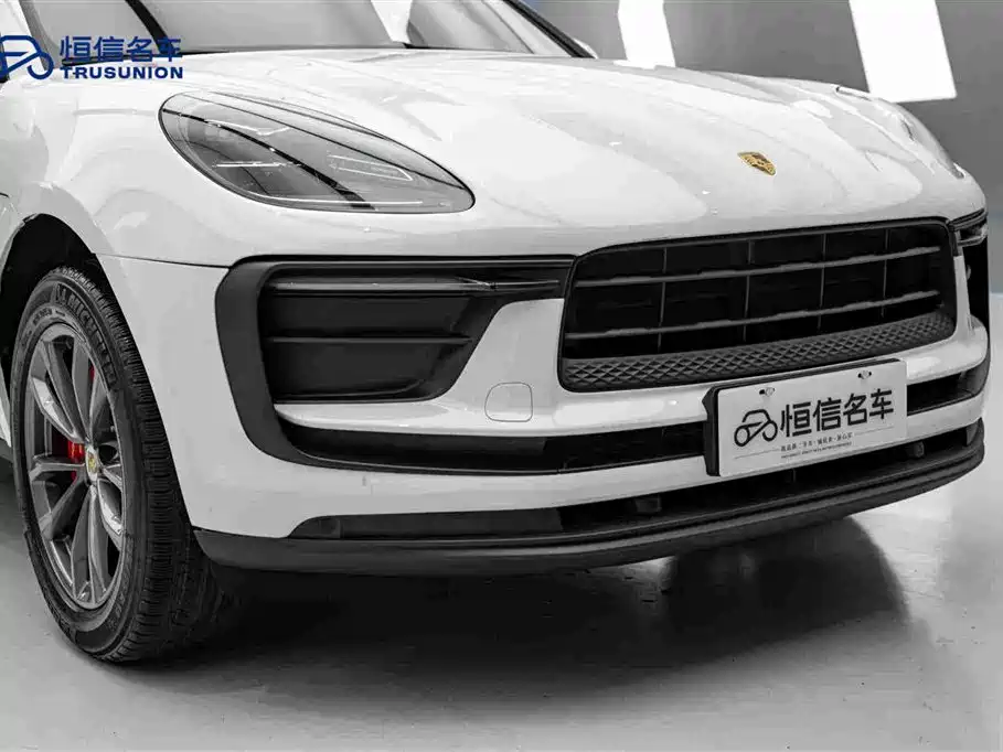 Porsche Macan — миниатюра 9