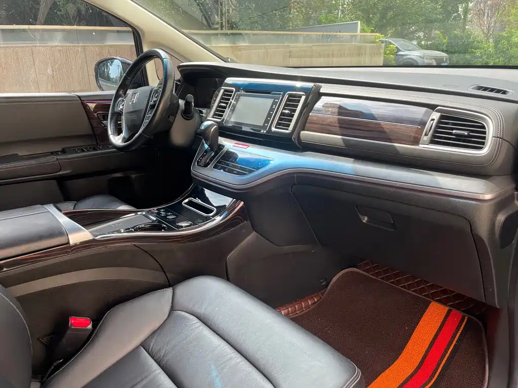 Honda Elysion — миниатюра 15