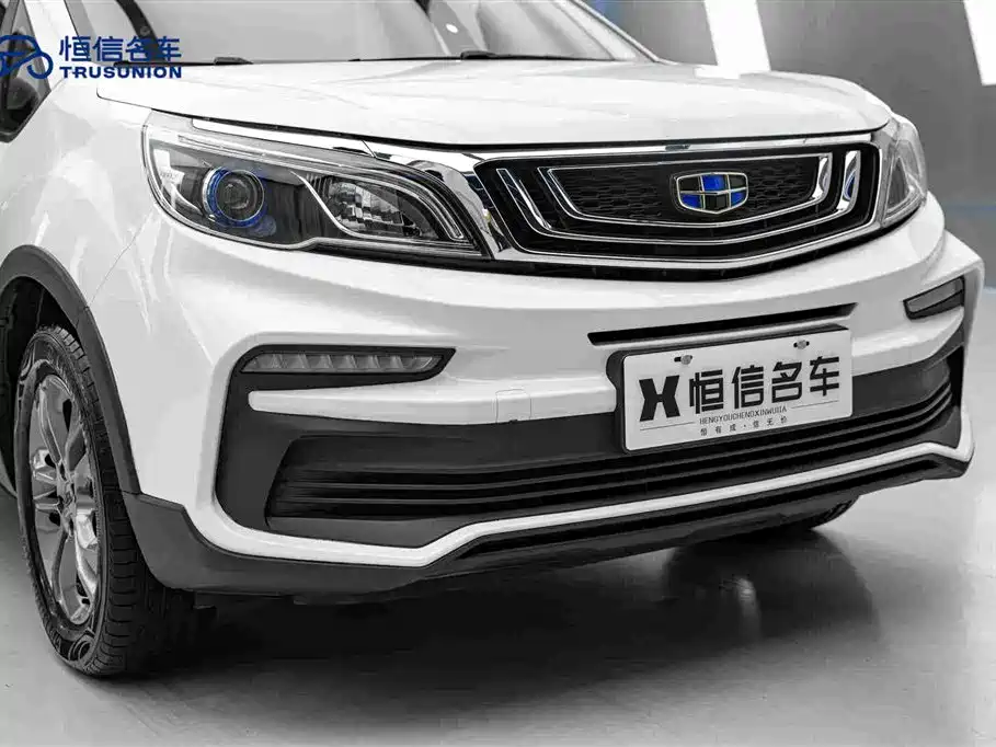 Geely Vision X3 — миниатюра 9