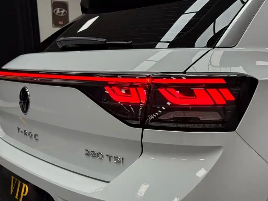 Volkswagen T-Roc — миниатюра 20