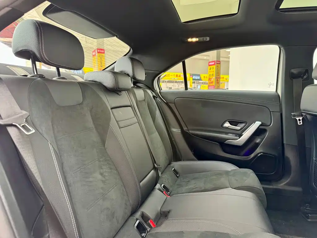 Mercedes-Benz A-Class — миниатюра 12