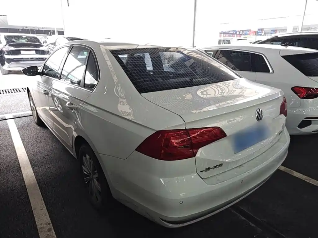 Volkswagen Bora — миниатюра 5