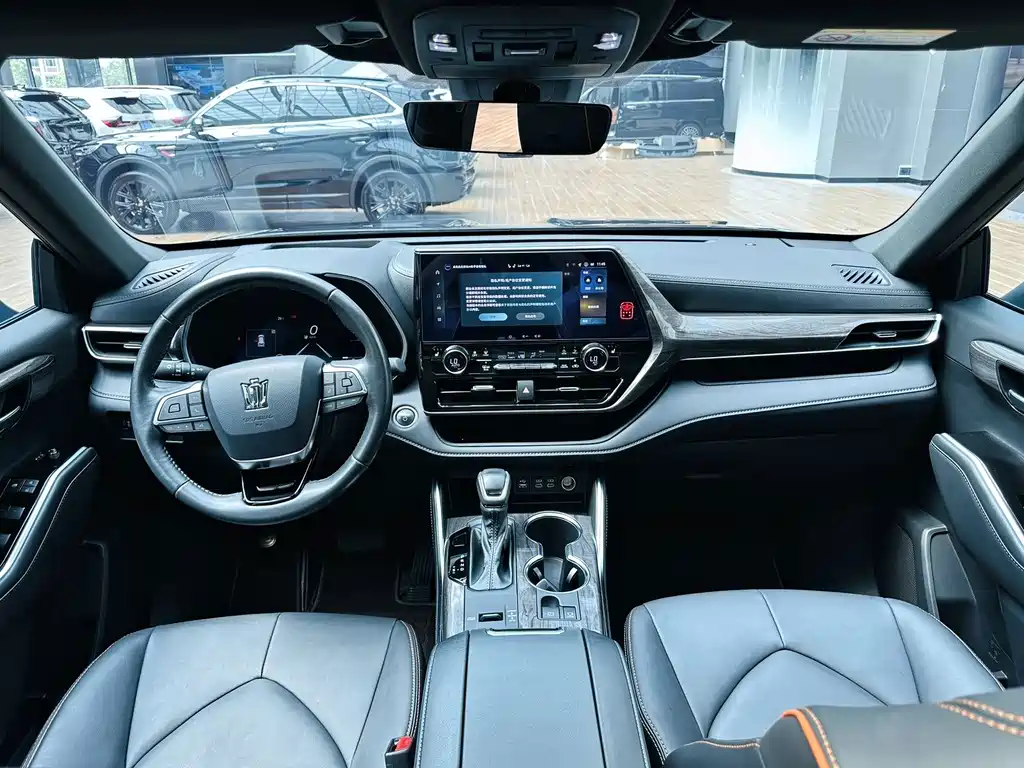 Toyota Crown Kluger — миниатюра 6
