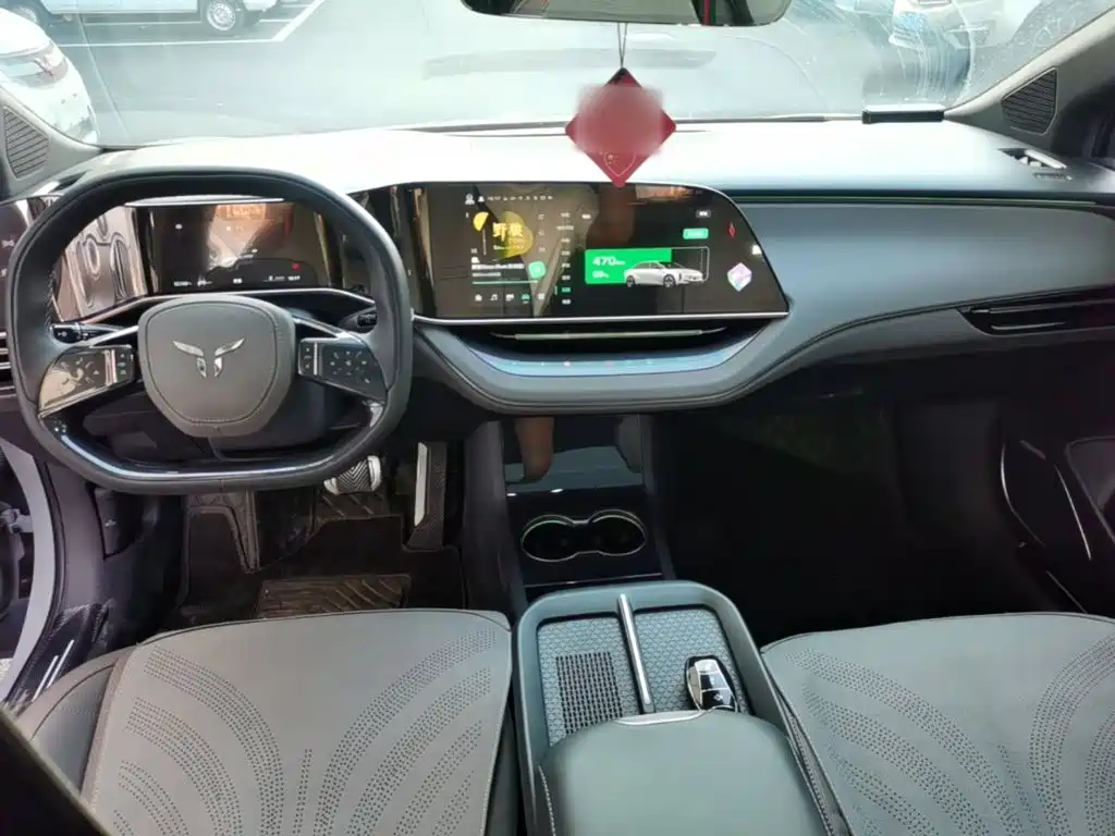Hongqi Hongqi EH7 — миниатюра 10