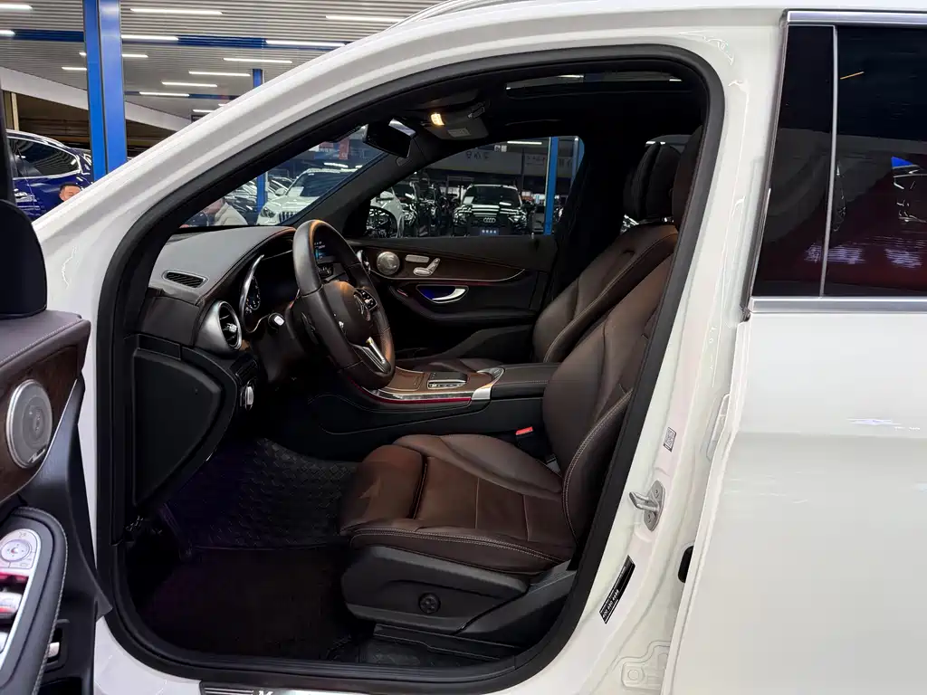 Mercedes-Benz GLC 2020 GLC 260 L 4MATIC Luxury