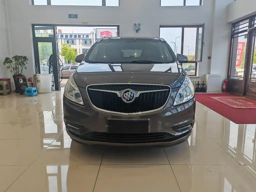 Buick GL8 2017 25S Luxury V
