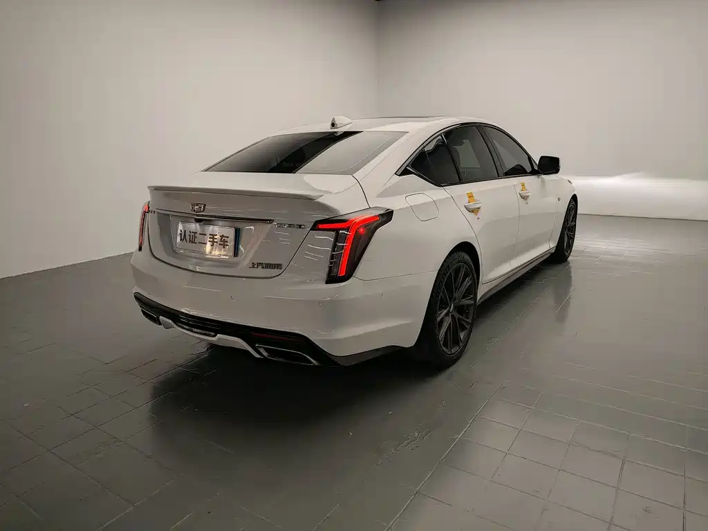 Cadillac CT5 — миниатюра 7