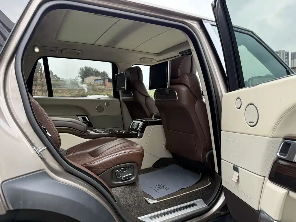 Land Rover Range Rover — миниатюра 6