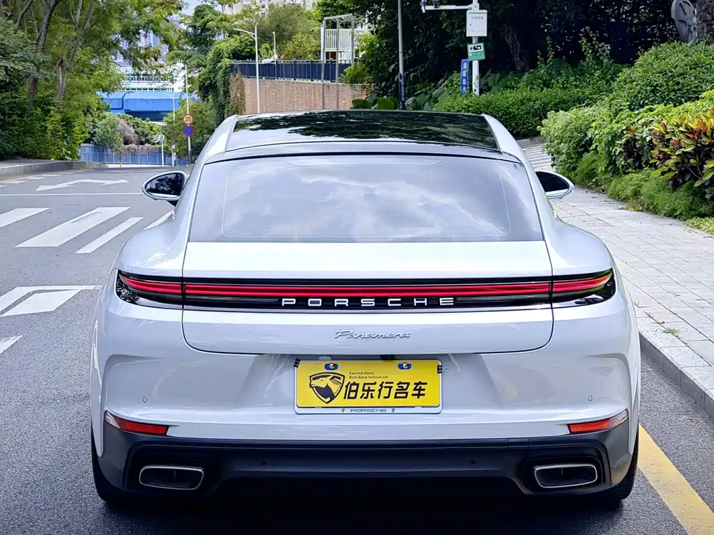 Porsche Panamera — миниатюра 31