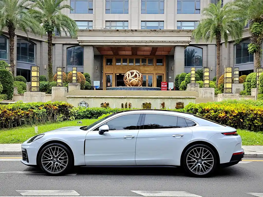 Porsche Panamera — миниатюра 27