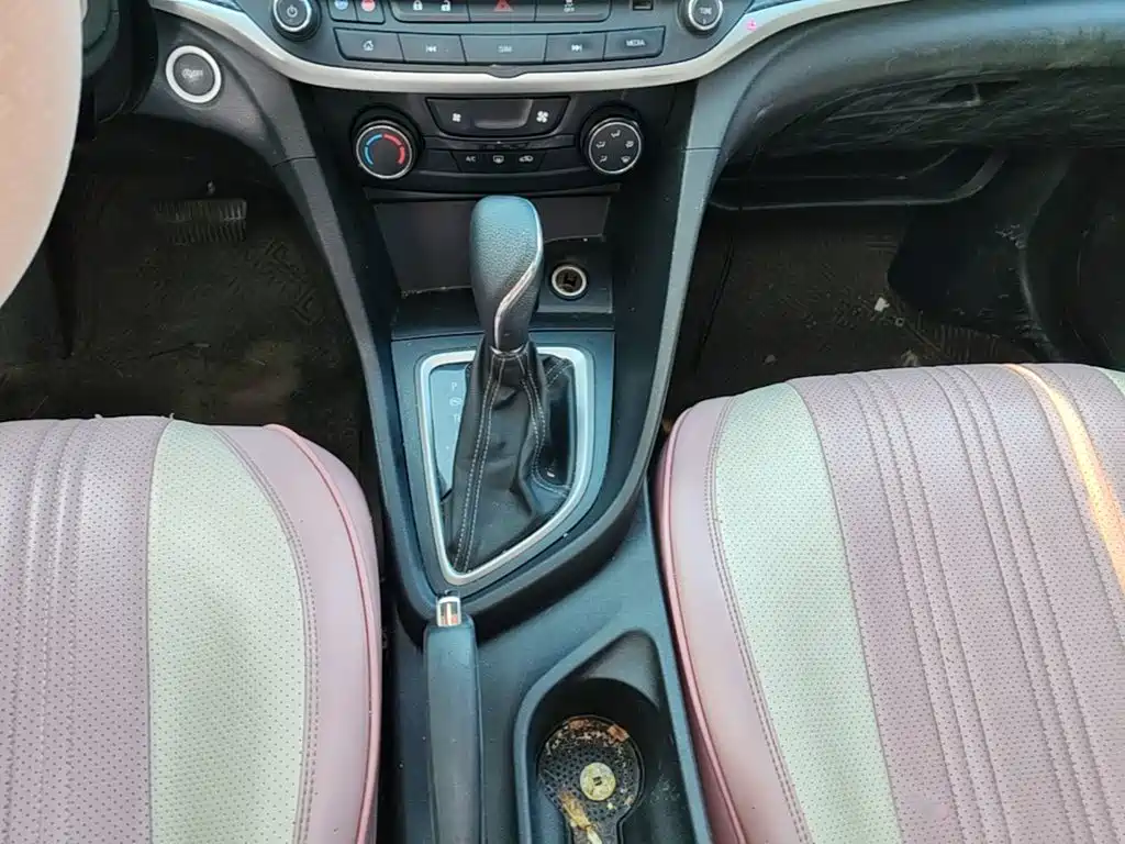 Buick Excelle — миниатюра 14