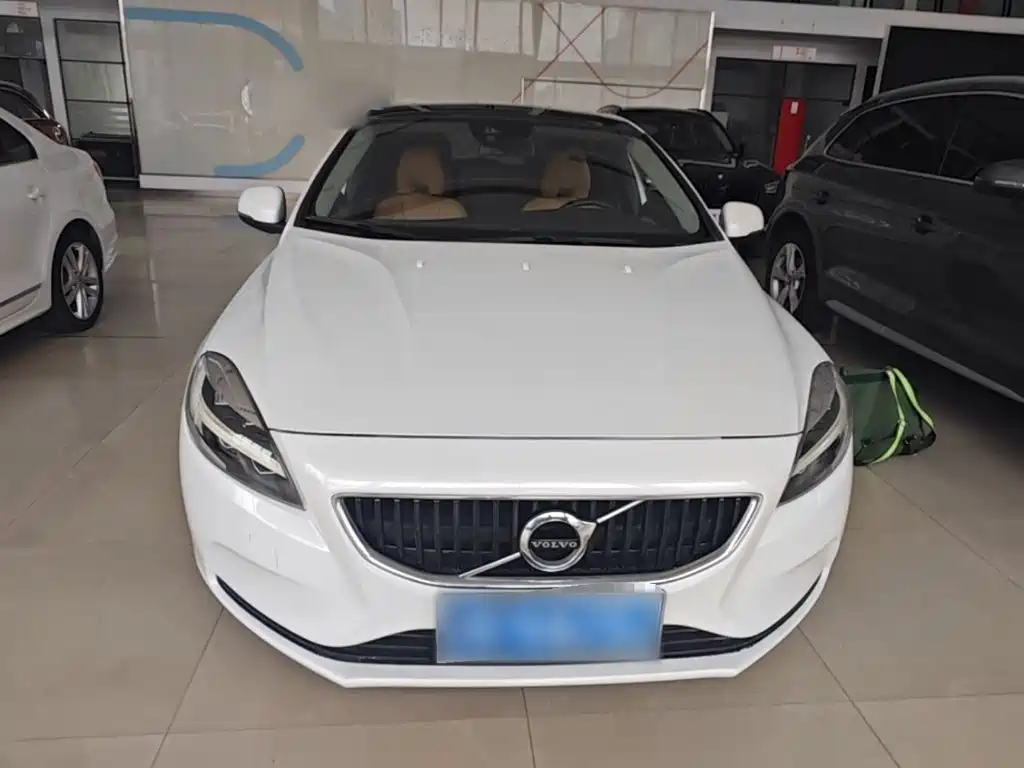 Volvo V40 — миниатюра 3