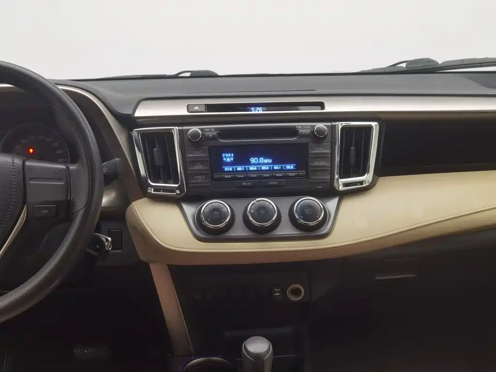Toyota RAV4 — миниатюра 12