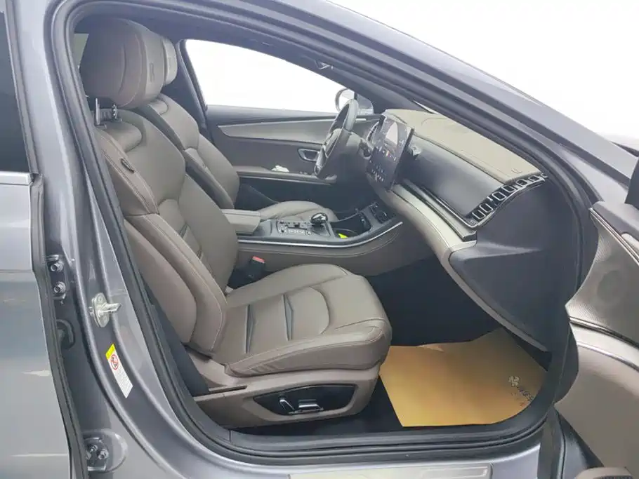 BYD Han — миниатюра 8