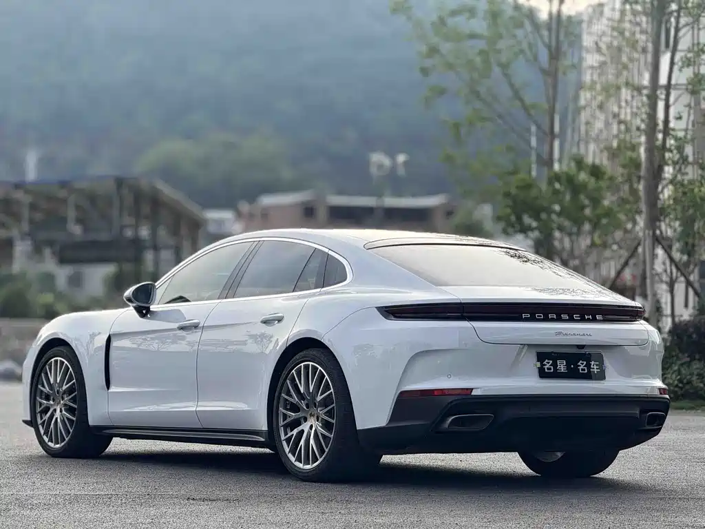 Porsche Panamera — миниатюра 14