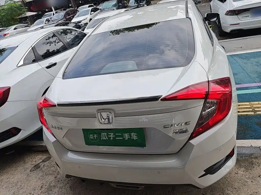 Honda Civic — миниатюра 6