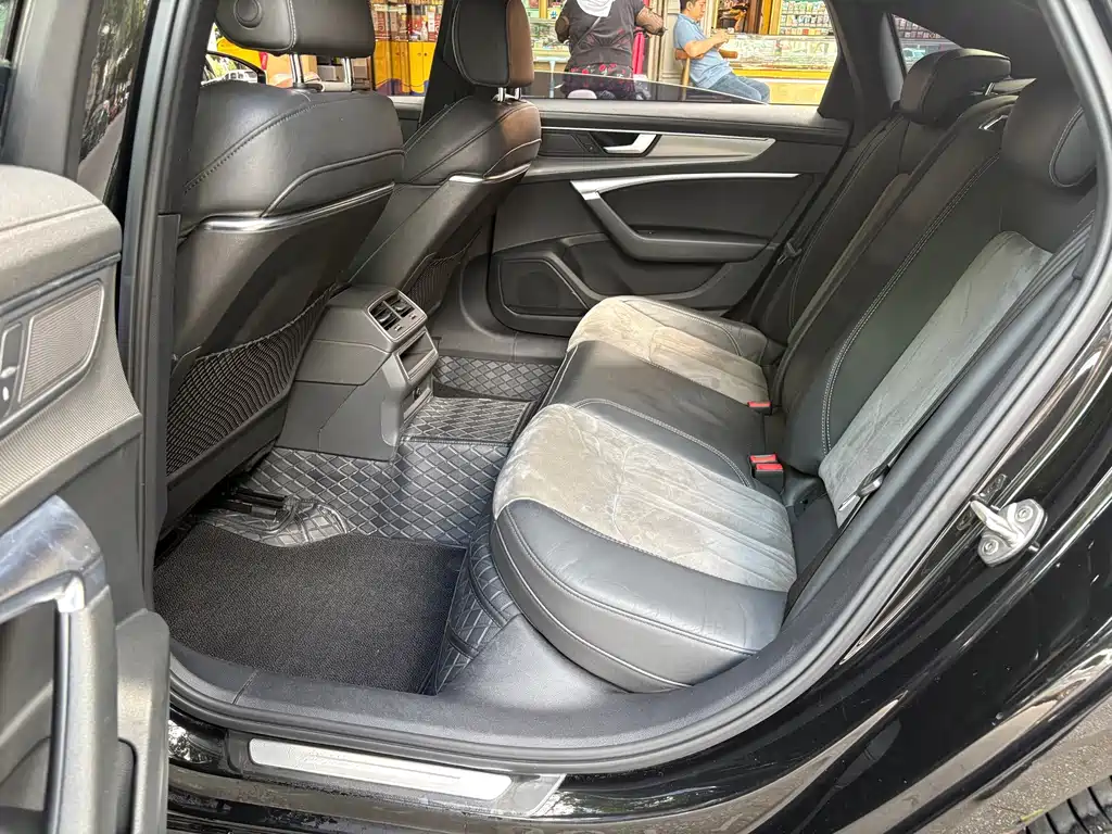 Audi A6L — миниатюра 6