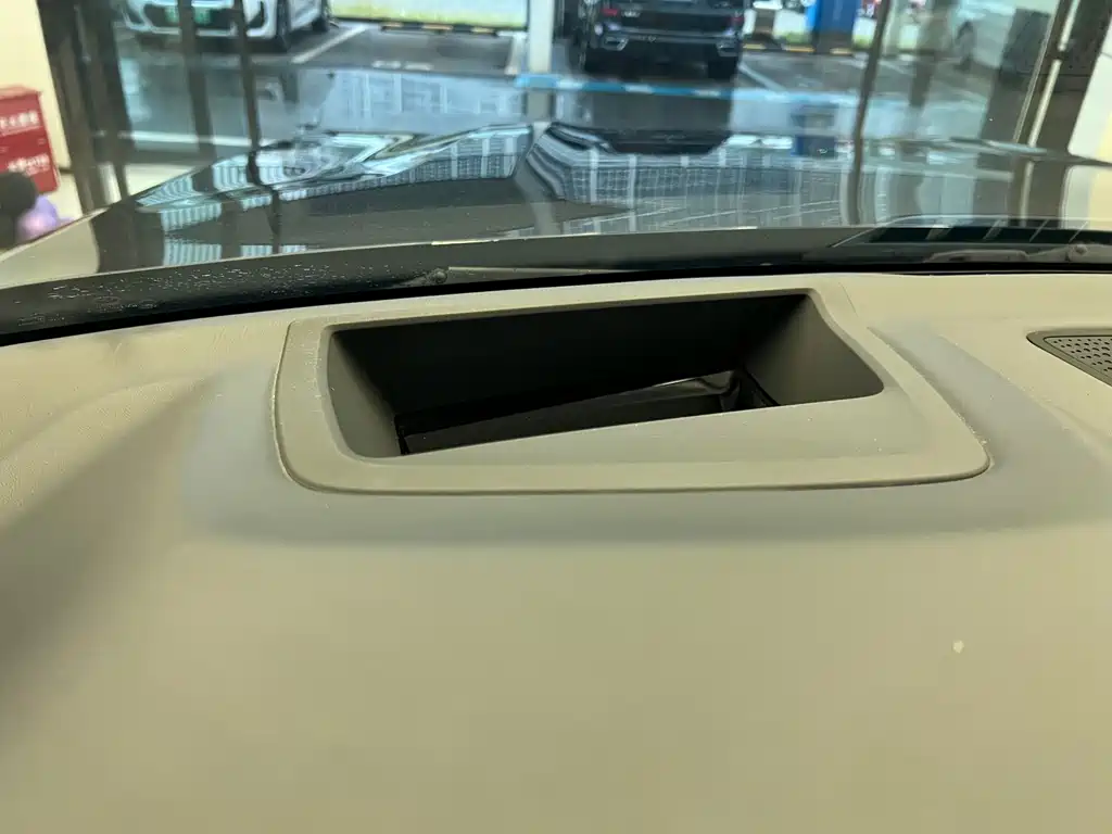 BMW X7 — миниатюра 16