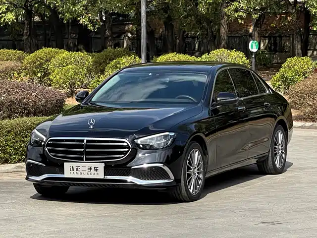 MERCEDES-BENZ E CLASS