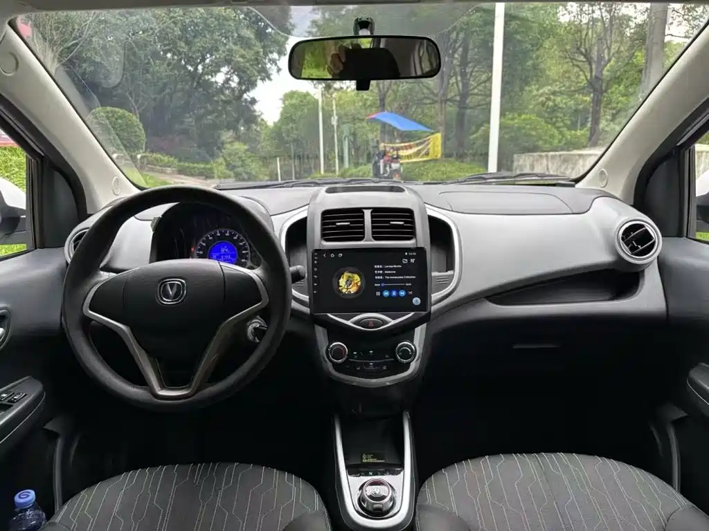 Changan Benben E-Star — миниатюра 8
