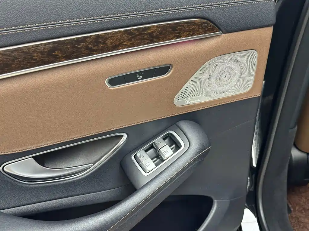 Mercedes-Benz S-Class — миниатюра 27