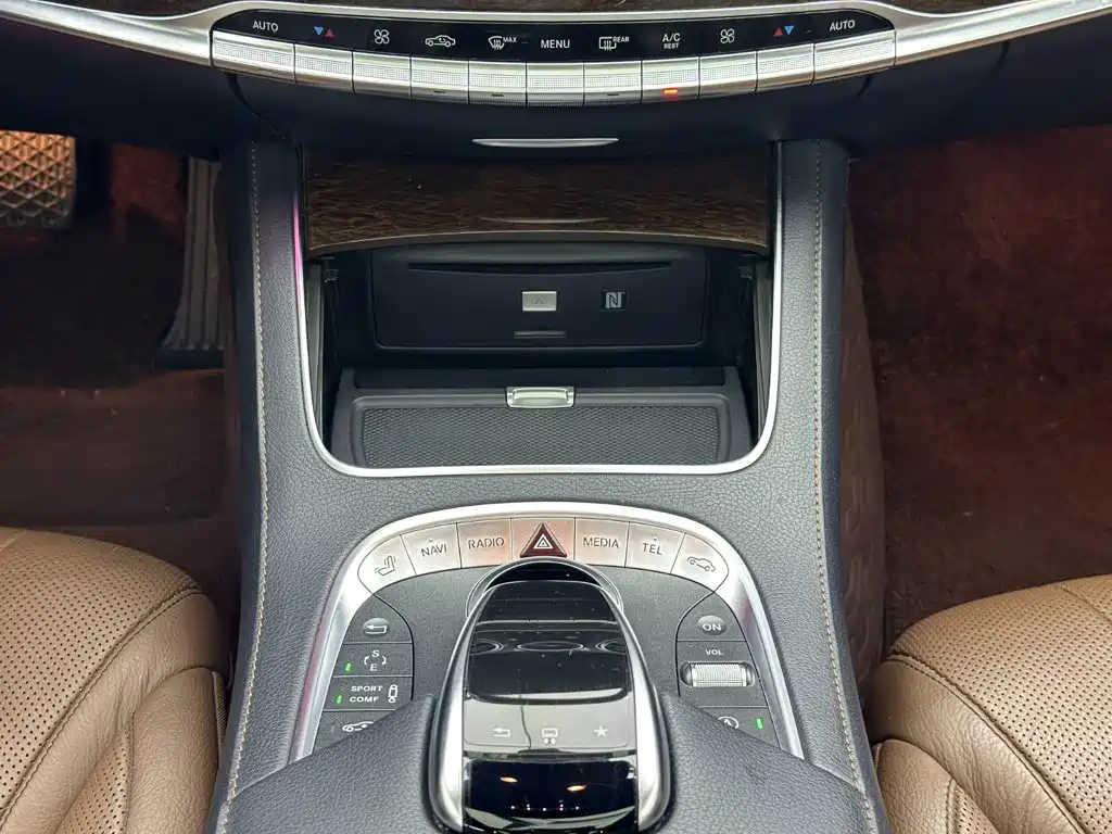 Mercedes-Benz S-Class — миниатюра 17