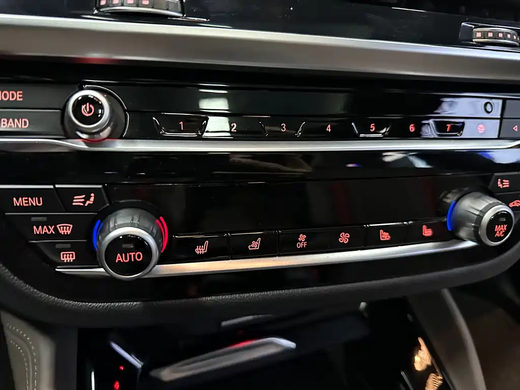 BMW X4 M — миниатюра 13