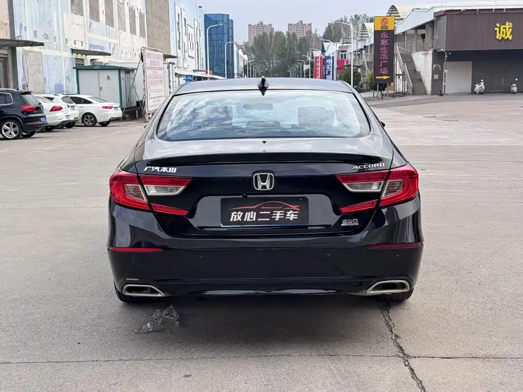 Honda Accord — миниатюра 8