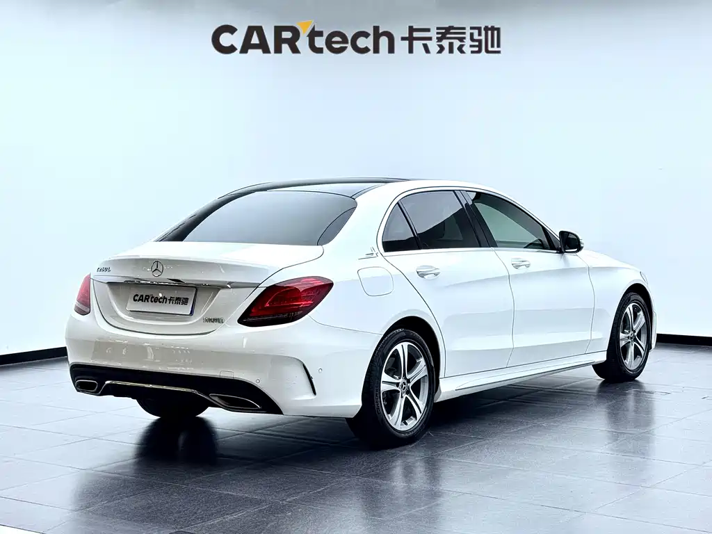 Mercedes-Benz C-Class — миниатюра 5