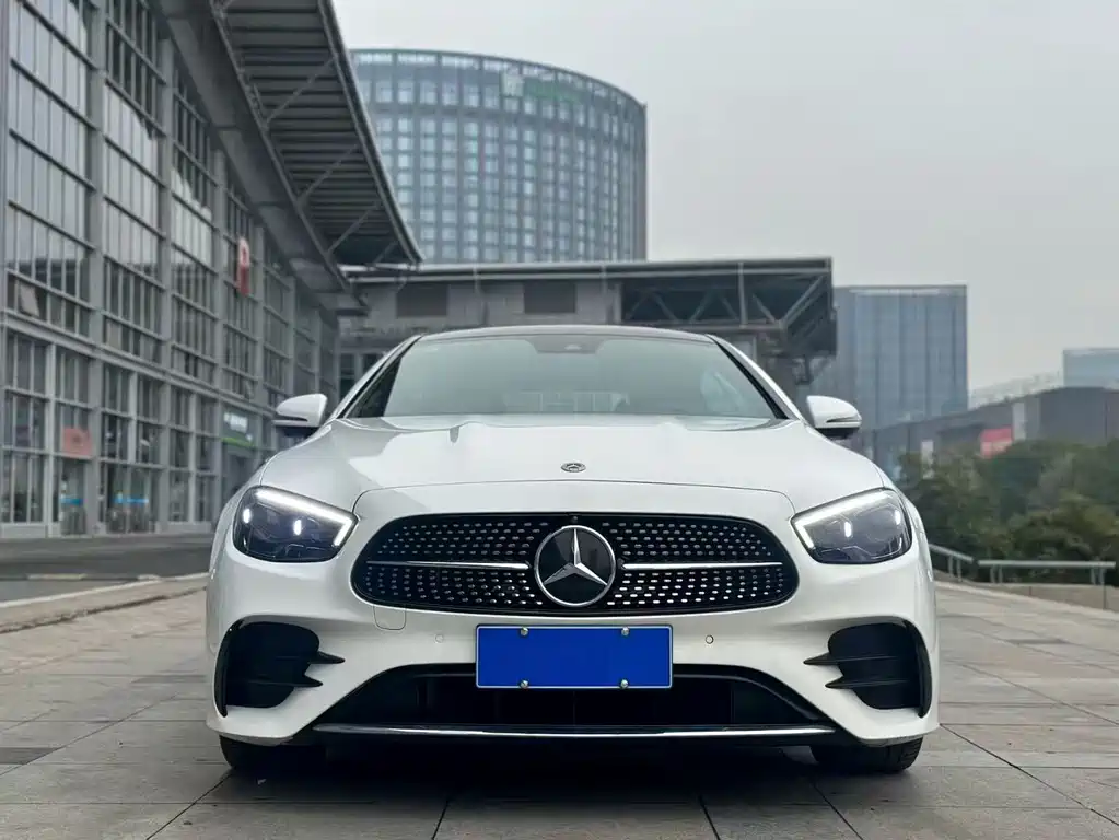 Mercedes-Benz E-Class (Import) — миниатюра 2