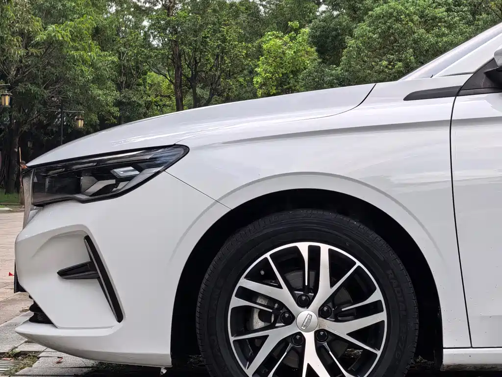 Geely Emgrand — миниатюра 16