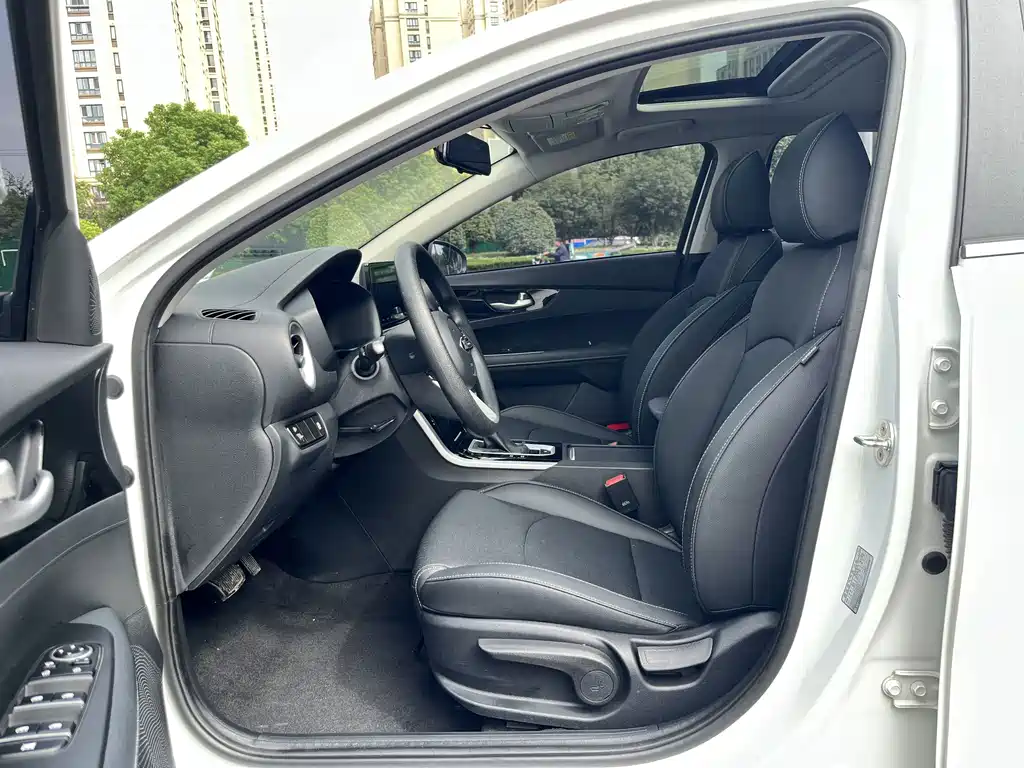 Kia K3 — миниатюра 4