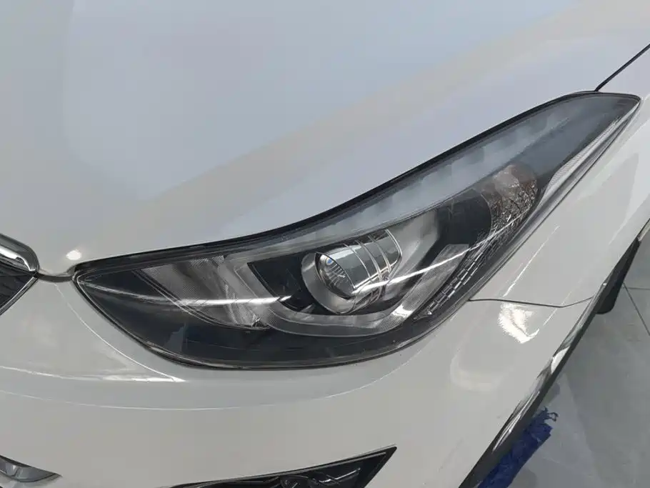 Hyundai Elantra Langdong — миниатюра 5