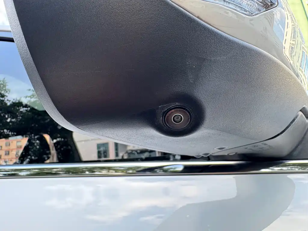 Geely Emgrand — миниатюра 24